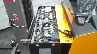 Carretilla elevadora segunda mano JUNGHEINRICH ETV 216 MP DL GNE 115 941 DZ ELEKTRO SCHUBMASTSTAPLER (13014544)