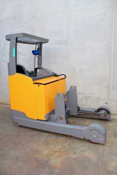 Carretilla elevadora segunda mano JUNGHEINRICH ETV 335 860 DZ ELEKTRO SCHUBMASTSTAPLER (13034334)