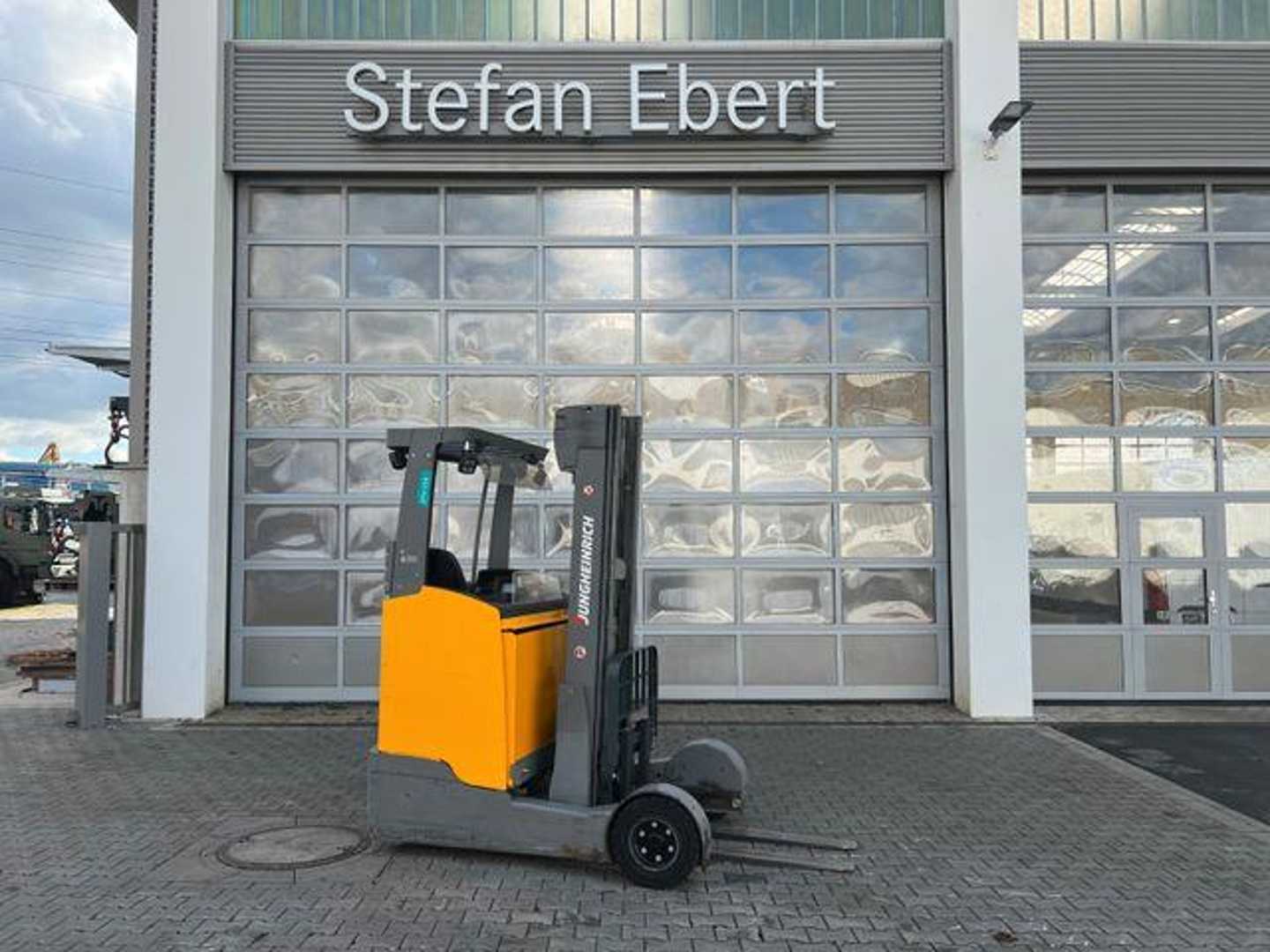 Carretilla elevadora segunda mano JUNGHEINRICH ETV C16 / Triplex 5.72m / SS / nur 3.228h / 2016 DIESEL SCHUBMASTSTAPLER (13024728)