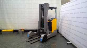 Carretilla elevadora segunda mano JUNGHEINRICH ETV C20 SP E GE 115-560 DZ ELEKTRO SCHUBMASTSTAPLER (12939783)