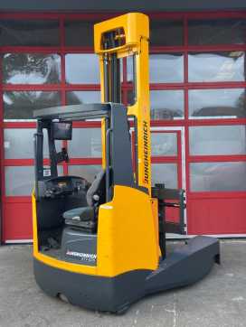 Carretilla elevadora segunda mano JUNGHEINRICH ETV Q25 ELEKTRO VIERWEGESTAPLER (13074823)