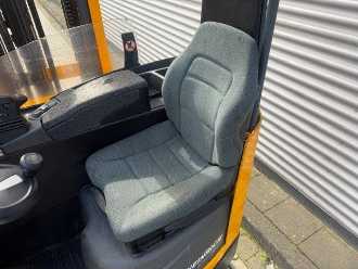 Carretilla elevadora segunda mano JUNGHEINRICH ETV214 ELEKTRO SCHUBMASTSTAPLER (13037388)