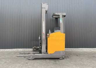 Carretilla elevadora segunda mano JUNGHEINRICH ETV216 ELEKTRO SCHUBMASTSTAPLER (13040745)