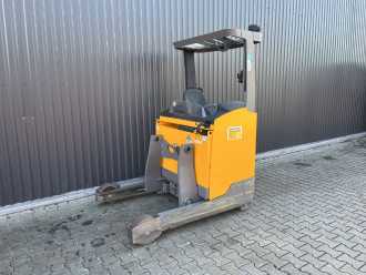 Carretilla elevadora segunda mano JUNGHEINRICH ETV216 ELEKTRO SCHUBMASTSTAPLER (13075657) backdrop