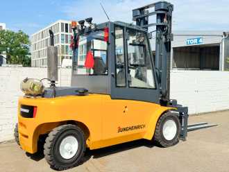 Carretilla elevadora segunda mano JUNGHEINRICH TFG 680 TFG 680 -Service Neu - Vollkabine - Zinkenversteller -STVO GAS VIERRADFRONTSTAPLER (12894992)