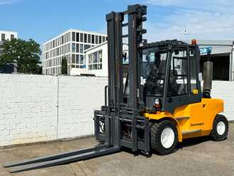Carretilla elevadora segunda mano JUNGHEINRICH TFG 680 TFG 680 -Service Neu - Vollkabine - Zinkenversteller -STVO GAS VIERRADFRONTSTAPLER (12894992) backdrop