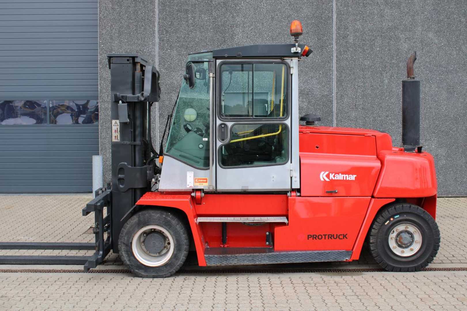 Carretilla elevadora segunda mano KALMAR DCE80-9 DIESEL VIERRADFRONTSTAPLER (13027082)
