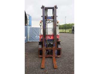 Carretilla elevadora segunda mano KOMATSU FD35T-7 DIESEL VIERRADFRONTSTAPLER (13065091)