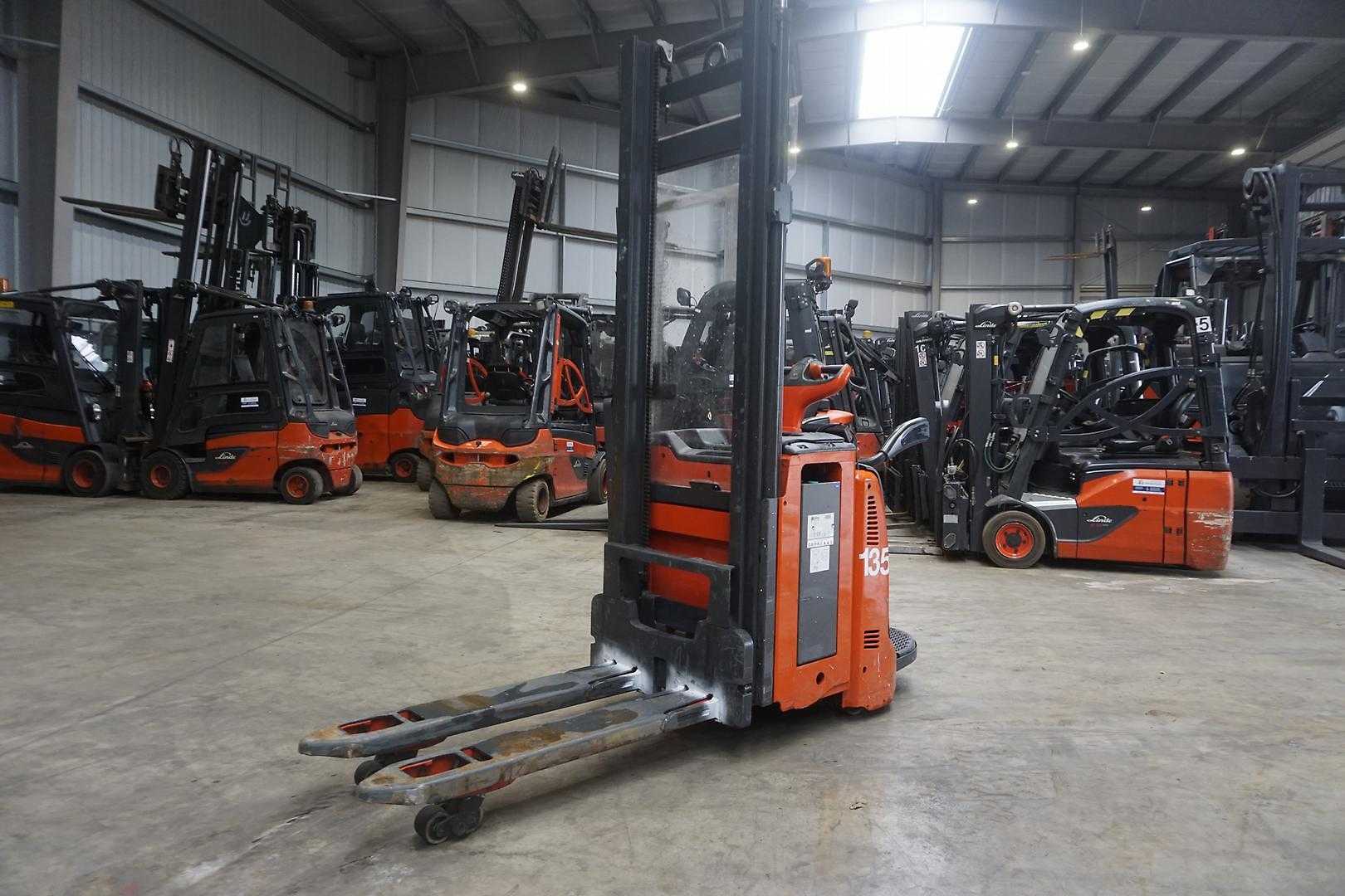 Carretilla elevadora segunda mano LINDE D 14AP - Nur 353 Stunden ELEKTRO HOCHHUBWAGENDEICHSEL (13054168)