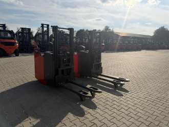 Carretilla elevadora segunda mano LINDE D10 FP ELEKTRO HOCHHUBWAGENDEICHSEL (13073245)