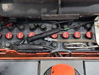 Carretilla elevadora segunda mano LINDE D12 AP ELEKTRO HOCHHUBWAGENFAHRERSTAND (13058623)