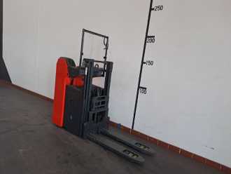 Carretilla elevadora segunda mano LINDE D12 S - 770mm (1164-03) ELEKTRO HOCHHUBWAGENFAHRERSTAND (13036488)