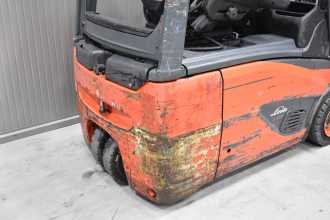 Carretilla elevadora segunda mano LINDE E 16 - 02 /58649/ ELEKTRO DREIRADFRONTSTAPLER (13074552)
