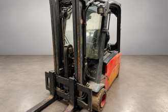 Carretilla elevadora segunda mano LINDE E 20 L - 01 /58838/ ELEKTRO DREIRADFRONTSTAPLER (13066181)