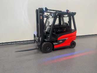 Carretilla elevadora segunda mano LINDE E 25-01 DEMO / AIRCO ELEKTRO VIERRADFRONTSTAPLER (13054801)