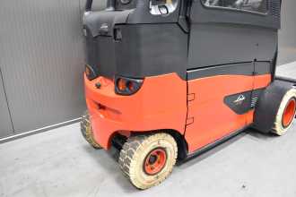Carretilla elevadora segunda mano LINDE E 50 HL - 01 /51202/ ELEKTRO VIERRADFRONTSTAPLER (13076383)
