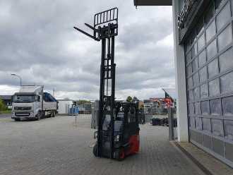Carretilla elevadora segunda mano LINDE E14 - 02 / Triplex: 4.00m! / SS / nur 1.777h! ELEKTRO VIERRADFRONTSTAPLER (13024743)
