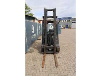 Carretilla elevadora segunda mano LINDE E15-02 ELEKTRO VIERRADFRONTSTAPLER (13041281)