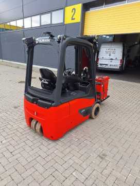 Carretilla elevadora segunda mano LINDE E16 ELEKTRO DREIRADFRONTSTAPLER (12998292)