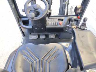 Carretilla elevadora segunda mano LINDE E16C ELEKTRO DREIRADFRONTSTAPLER (13047686)