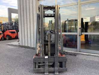Carretilla elevadora segunda mano LINDE E16C ELEKTRO DREIRADFRONTSTAPLER (13076397)
