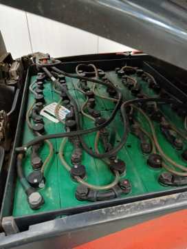 Carretilla elevadora segunda mano LINDE E16H ELEKTRO DREIRADFRONTSTAPLER (13071434)