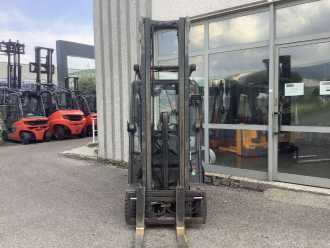 Carretilla elevadora segunda mano LINDE E16P-02 ELEKTRO VIERRADFRONTSTAPLER (13053614)