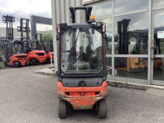Carretilla elevadora segunda mano LINDE E16P-02 ELEKTRO VIERRADFRONTSTAPLER (13053615)