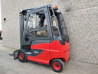 Carretilla elevadora segunda mano LINDE E20H-01/600 ELEKTRO VIERRADFRONTSTAPLER (13040242)