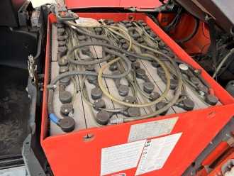 Carretilla elevadora segunda mano LINDE E20PH-02 ELEKTRO VIERRADFRONTSTAPLER (13074824)