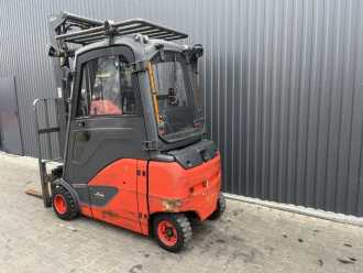 Carretilla elevadora segunda mano LINDE E20PHL-02 ELEKTRO VIERRADFRONTSTAPLER (13040935)