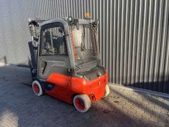 Carretilla elevadora segunda mano LINDE E20PL-02 ELEKTRO VIERRADFRONTSTAPLER (13074887)