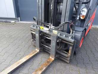 Carretilla elevadora segunda mano LINDE E25-01 ELEKTRO VIERRADFRONTSTAPLER (13075325)