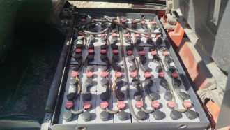 Carretilla elevadora segunda mano LINDE E25 ELEKTRO VIERRADFRONTSTAPLER (13016844)