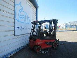 Carretilla elevadora segunda mano LINDE E25R-01 ROADSTER ELEKTRO VIERRADFRONTSTAPLER (13070178)