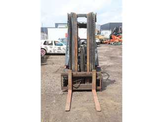 Carretilla elevadora segunda mano LINDE E30-01 ELEKTRO VIERRADFRONTSTAPLER (13047552)