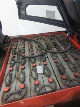 Carretilla elevadora segunda mano LINDE E50HL-388-01 ELEKTRO VIERRADFRONTSTAPLER (13053060)