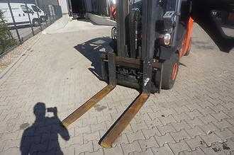 Carretilla elevadora segunda mano LINDE H 30D-02 - Nur 2.417 Stunden - Triplex DIESEL VIERRADFRONTSTAPLER (13070651)
