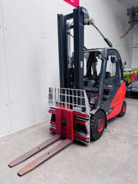 Carretilla elevadora segunda mano LINDE H 35 D-02 EVO 3B Triplex Kabine STVO DIESEL VIERRADFRONTSTAPLER (13042608) backdrop
