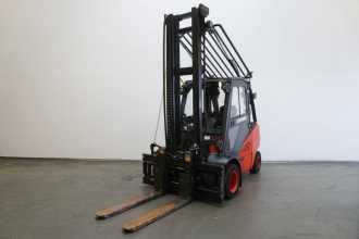 Carretilla elevadora segunda mano LINDE H 35 D (3B) EVO 393-02 DIESEL VIERRADFRONTSTAPLER (13074969) backdrop