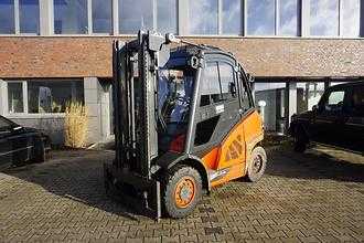 Carretilla elevadora segunda mano LINDE H 40D-02 - 2019er DIESEL VIERRADFRONTSTAPLER (13011393) backdrop