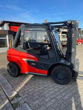 Carretilla elevadora segunda mano LINDE H 50D-01/600 Neumaschine Containerfähig  DIESEL VIERRADFRONTSTAPLER (12495414)