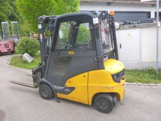 Carretilla elevadora segunda mano LINDE H18D DIESEL VIERRADFRONTSTAPLER (13040945)