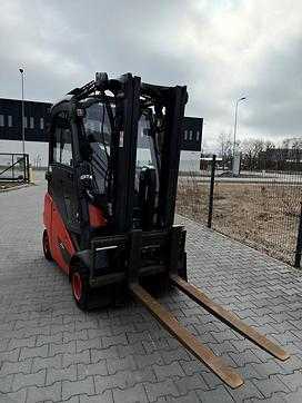 Carretilla elevadora segunda mano LINDE H20D/391-02 DIESEL VIERRADFRONTSTAPLER (12944941) backdrop