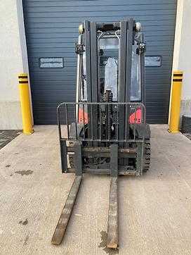 Carretilla elevadora segunda mano LINDE H25D/600/393 DIESEL VIERRADFRONTSTAPLER (12796027)