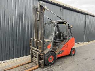 Carretilla elevadora segunda mano LINDE H30D-02 DIESEL VIERRADFRONTSTAPLER (13058657) backdrop