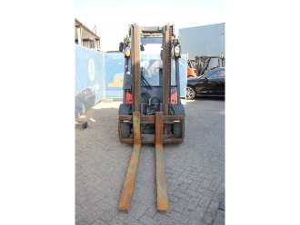 Carretilla elevadora segunda mano LINDE H35D-02 DIESEL VIERRADFRONTSTAPLER (12957318)