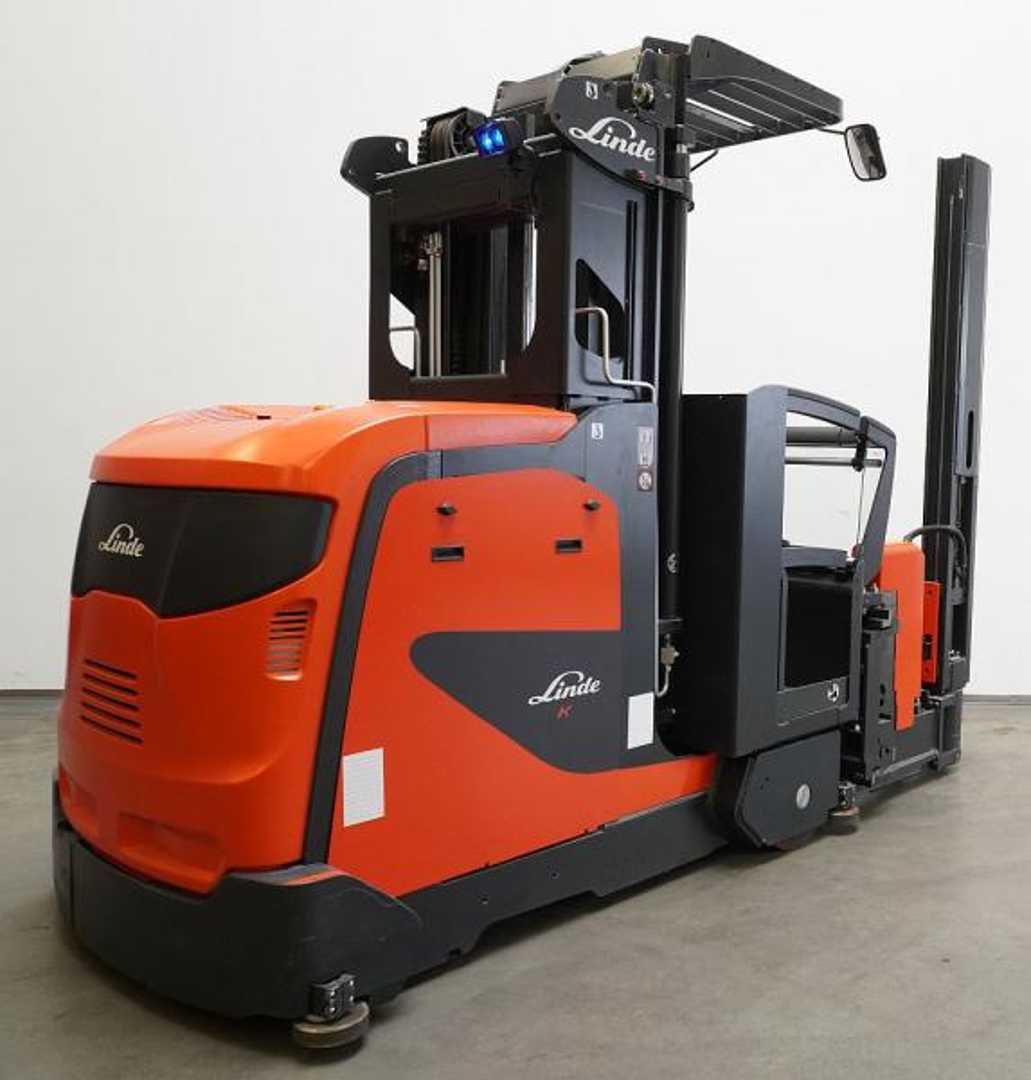 Carretilla elevadora segunda mano LINDE K-Schwenkschubgabel 5231-00 ELEKTRO MITTELHUBKOMMISSIONIERER (12943529)