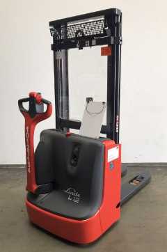 Carretilla elevadora segunda mano LINDE L 12 1172 ELEKTRO HOCHHUBWAGENDEICHSEL (12883413)