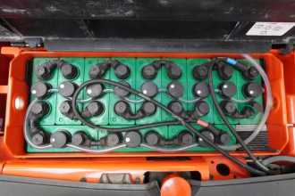 Carretilla elevadora segunda mano LINDE L 12 i 1172 ELEKTRO HOCHHUBWAGENDEICHSEL (13012432)